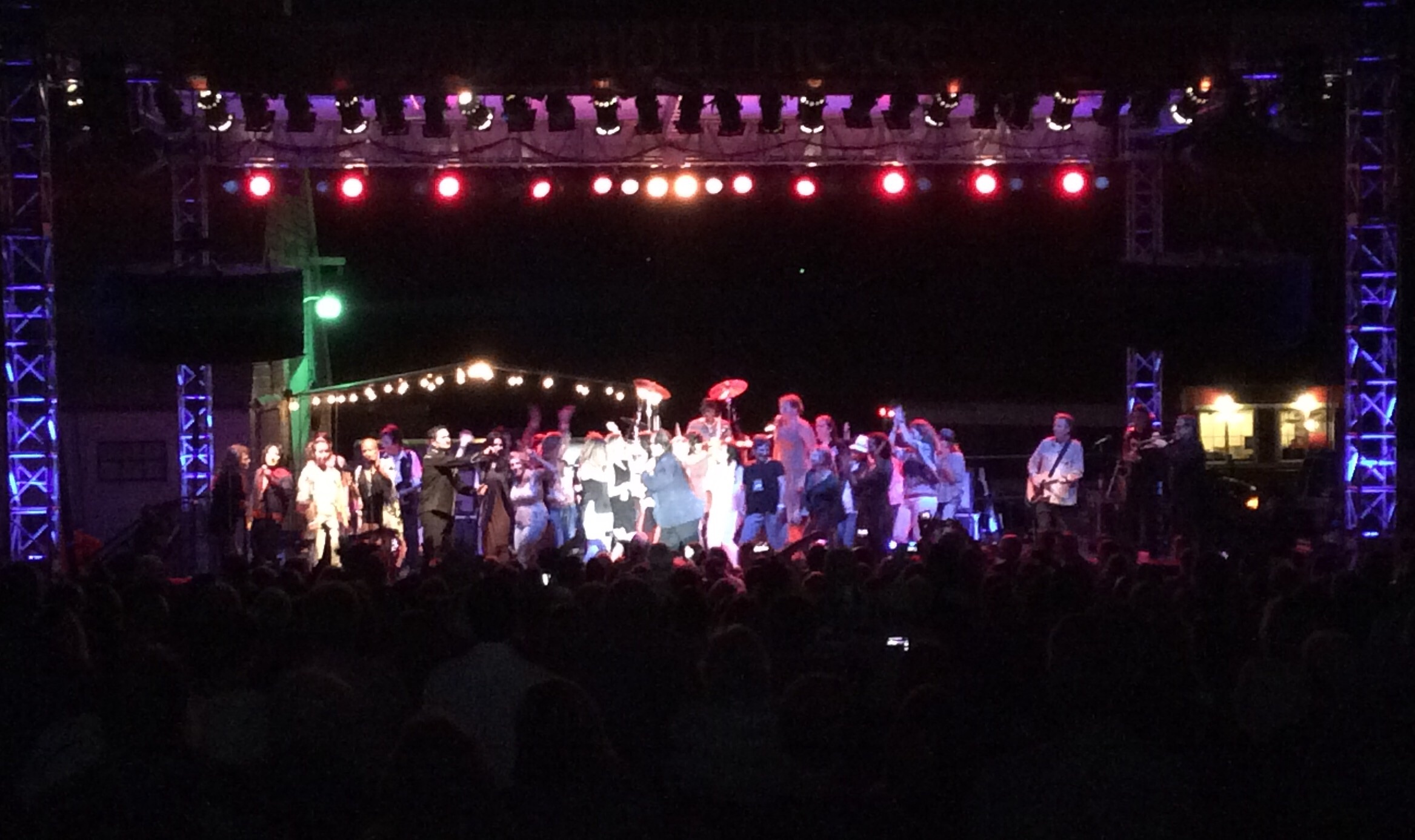 Jim Belushi has a party on stage!